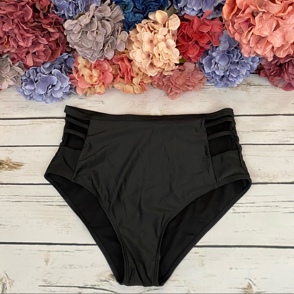 Sexy Black Criss Cross Bikini with Bandage Bottoms - Picture 10 of 16